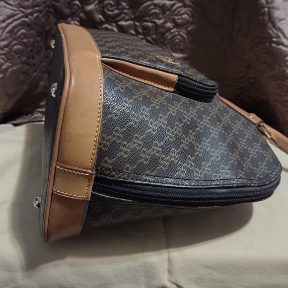 🛍️Rioni Signature Dome Handle Handbag🛍️ - Picture 5 of 14